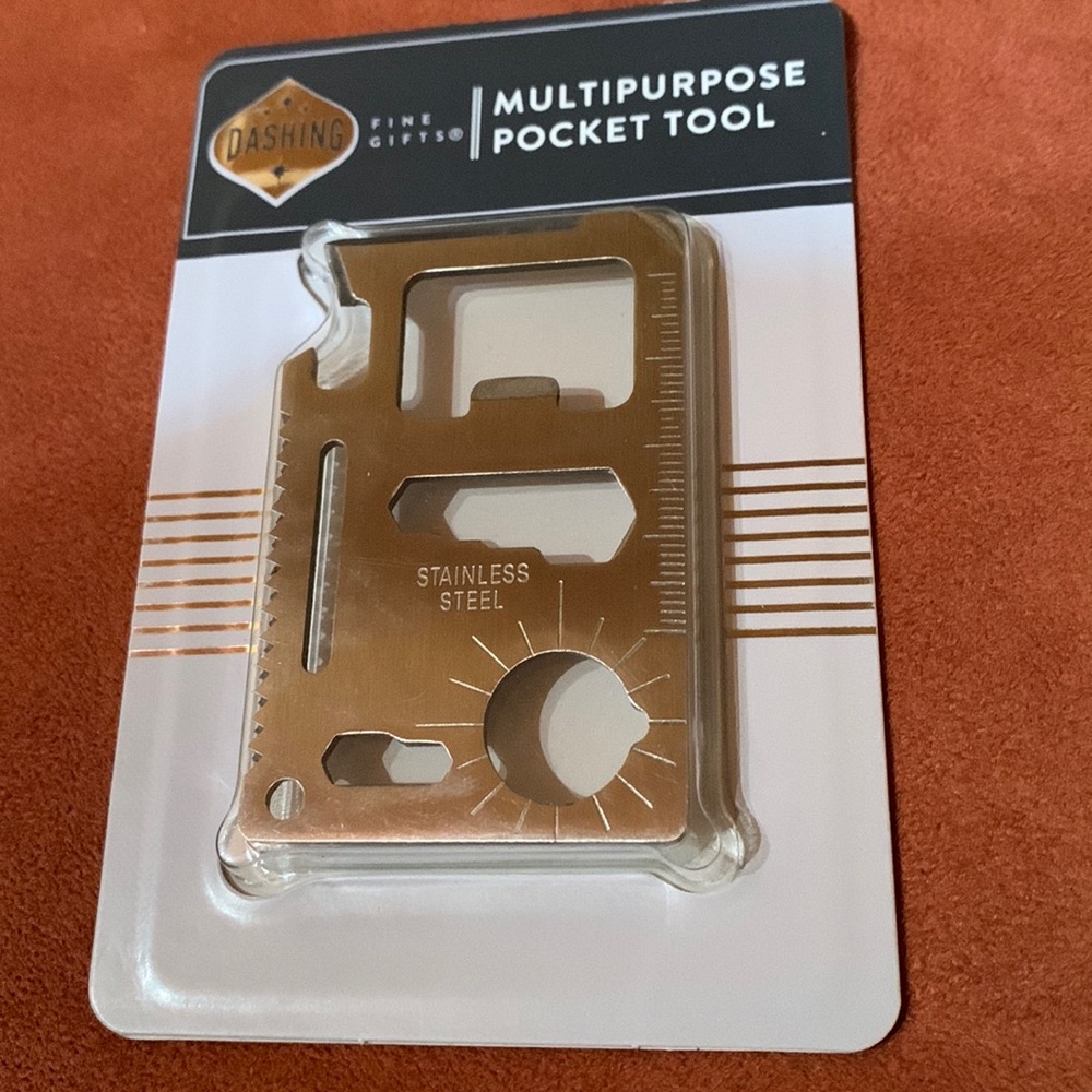 Multi purpose pocket tool